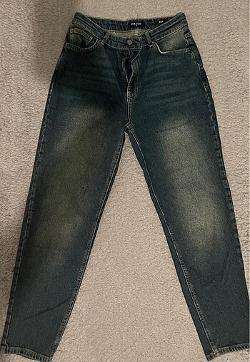 Mom jeans