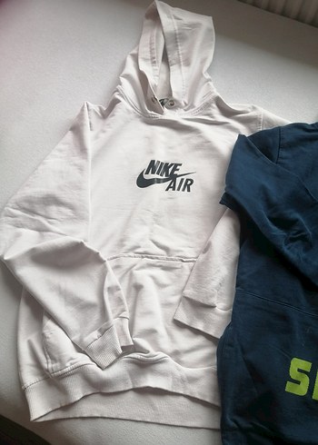 Erkek Çocuk  Kapüşonlu iki adet Sweatshirt bir adet Eşofman altı - Görsel 8