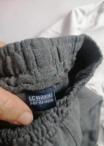 Erkek Çocuk  Kapüşonlu iki adet Sweatshirt bir adet Eşofman altı - Görsel 6