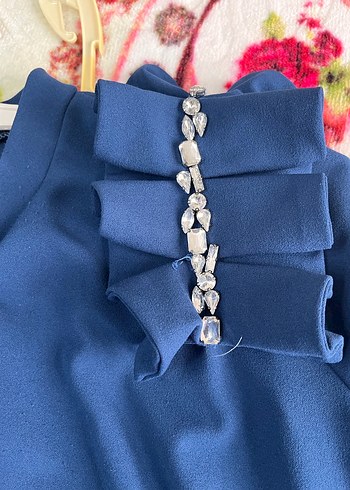 Uzun Kollu Mavi Fırfırlı Elbise - Görsel 3