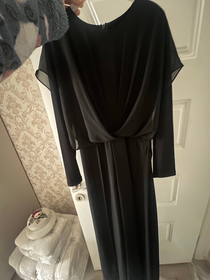 Uzun Kollu Drapeli Siyah tulum - Görsel 2