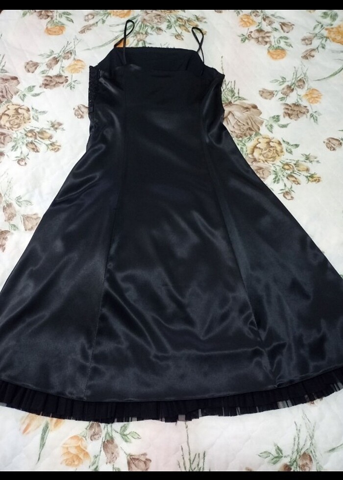 Pul detaylı gece/nişan/parti elbisesi  - Görsel 3