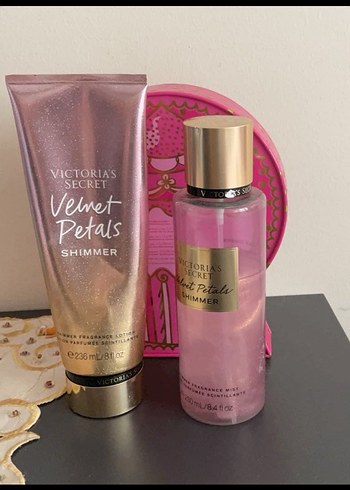  Beden Victoria's Secret Velvet Petals Shimmer