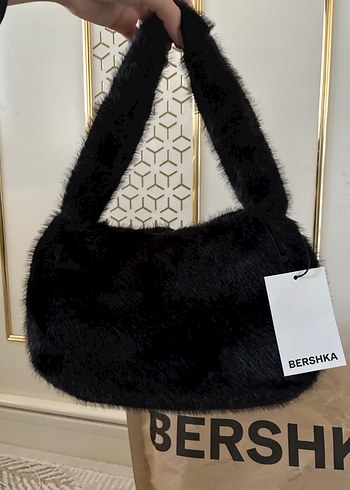 bershka siyah peluş çanta - Görsel 6
