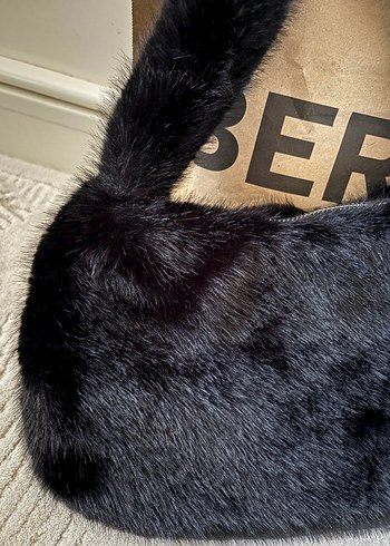 bershka siyah peluş çanta - Görsel 5
