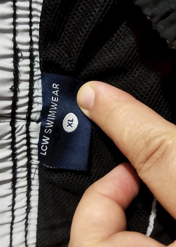 LC Waikiki erkek deniz şortu - Görsel 2