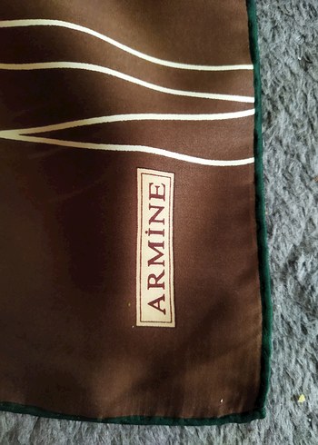 Armine Armine kadın başörtüsü
