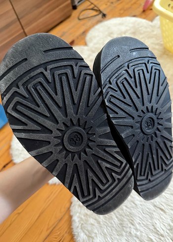 38 Beden Siyah Kürklü Kadın Dolgu Topuk Bot