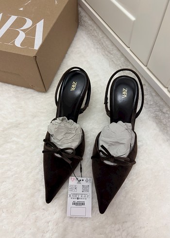 Zara Kahverengi Süet Stiletto Topuklu Kadın Ayakkabı - Görsel 4