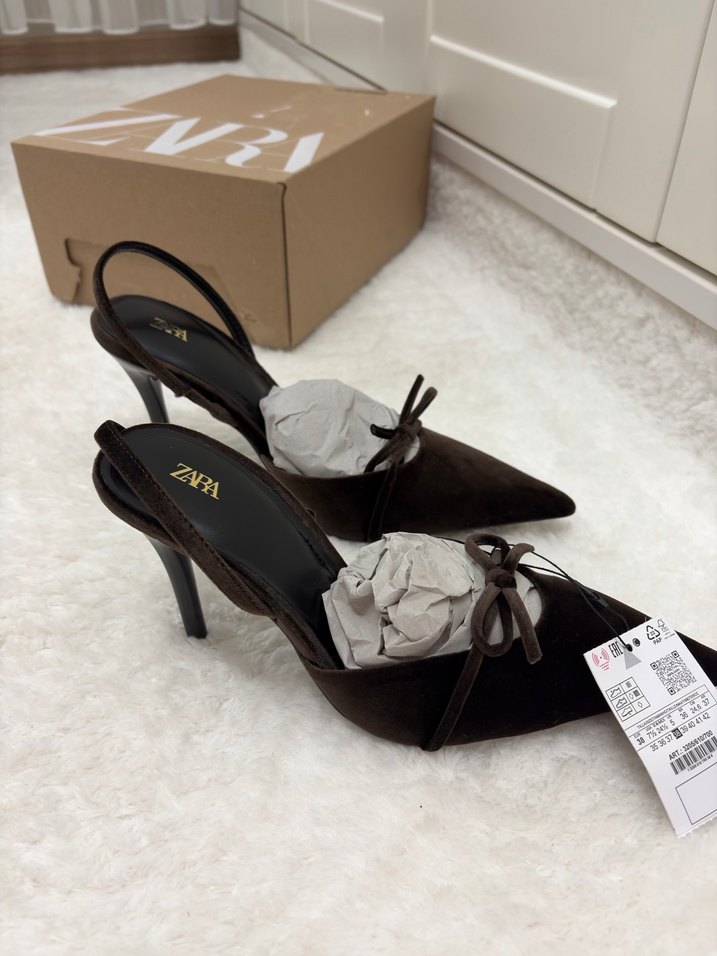 Zara Kahverengi Süet Stiletto Topuklu Kadın Ayakkabı - Görsel 5