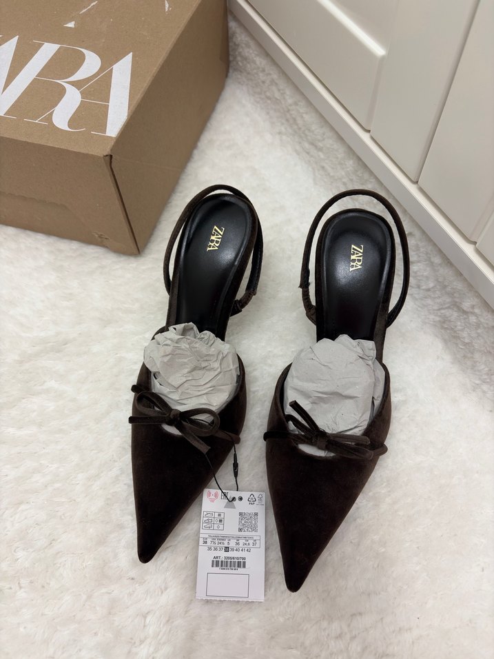 Zara Kahverengi Süet Stiletto Topuklu Kadın Ayakkabı - Görsel 4