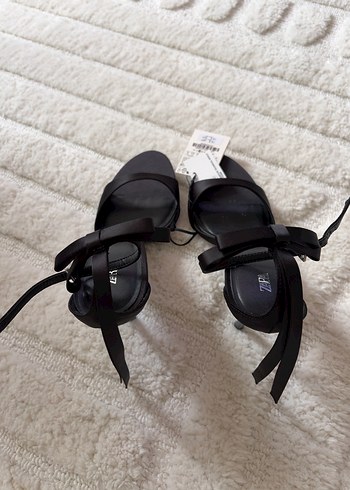 Siyah Tokalı İnce Topuklu Kadın Ayakkabı - Görsel 7