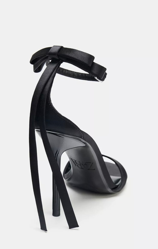 Siyah Tokalı İnce Topuklu Kadın Ayakkabı - Görsel 3