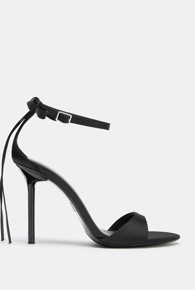 Siyah Tokalı İnce Topuklu Kadın Ayakkabı - Görsel 4