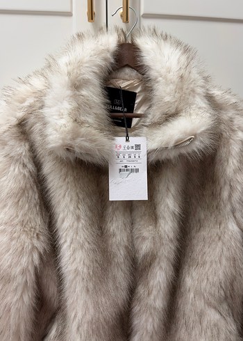 Pull and Bear Bej Midi Kadın Kürk Detaylı Mont - Görsel 7