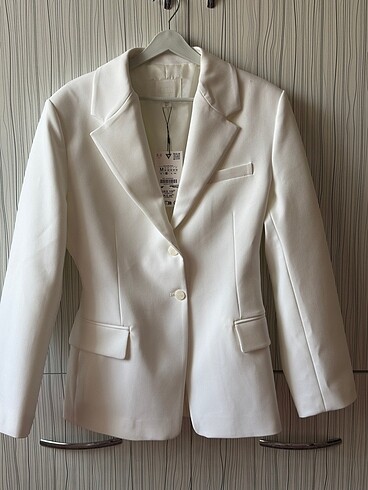 m Beden beyaz Renk Zara Bele Oturan Blazer Ceket