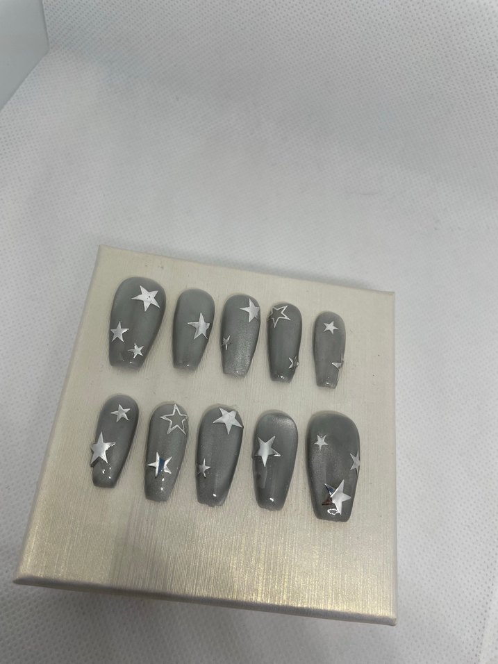 Gri Yıldızlı Takma Tırnak - Görsel 2
