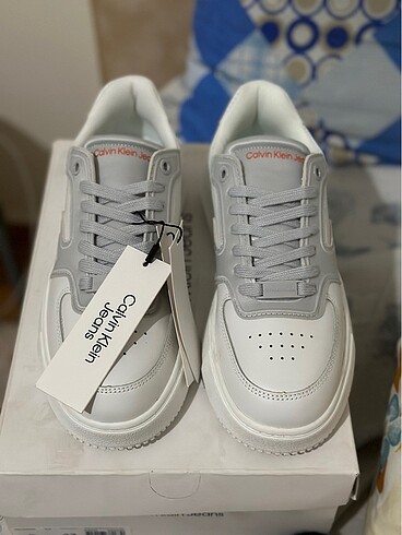 37 Beden Calvin Klein Ayakkabi