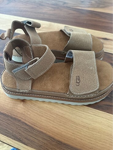 Ugg Ugg Sandalet
