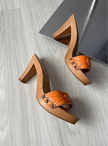 37 Beden turuncu Renk Dolce & Gabbana Terlik