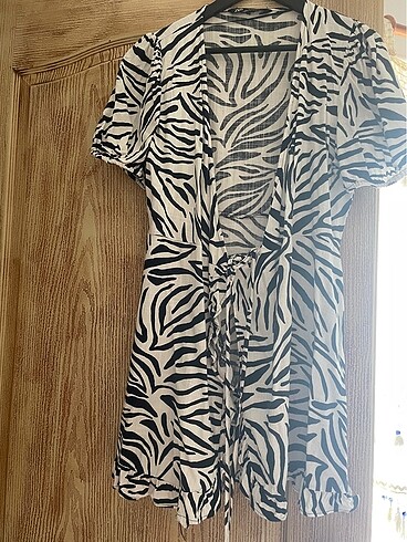 Zara keten zebra elbise
