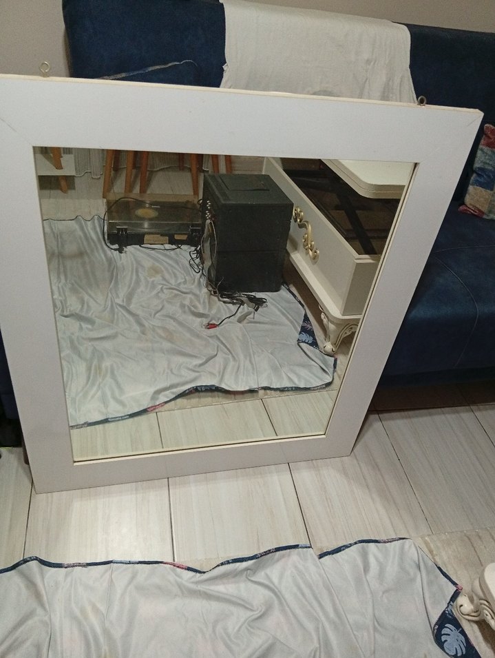 Beyaz Çerçeveli Kare Ayna MDF - Görsel 2