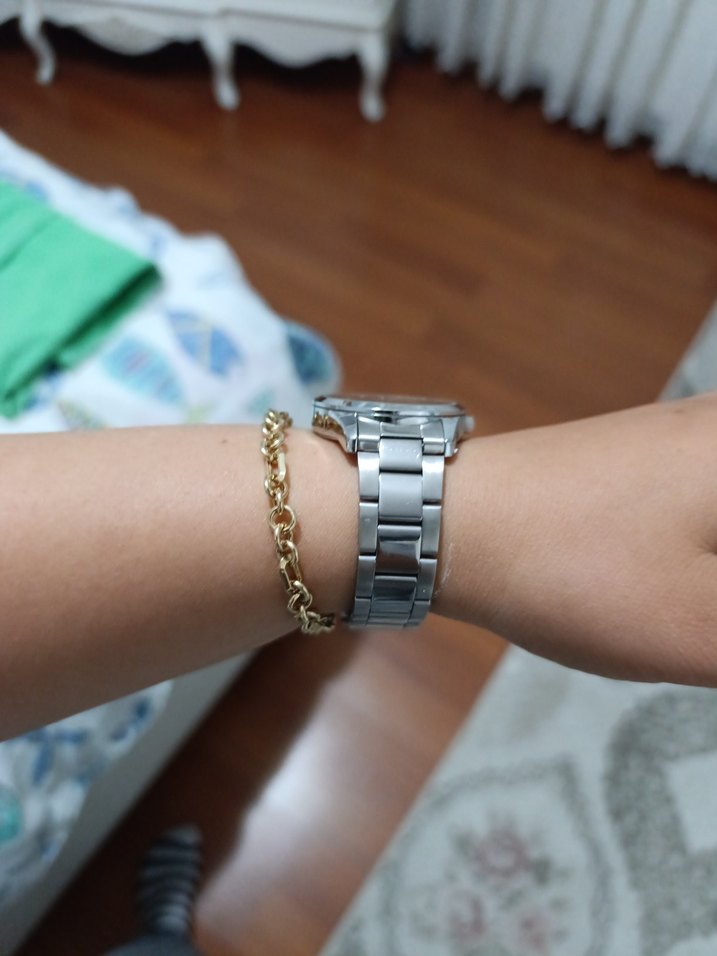 Gri Modern Klasik Kadın Saati - Görsel 3