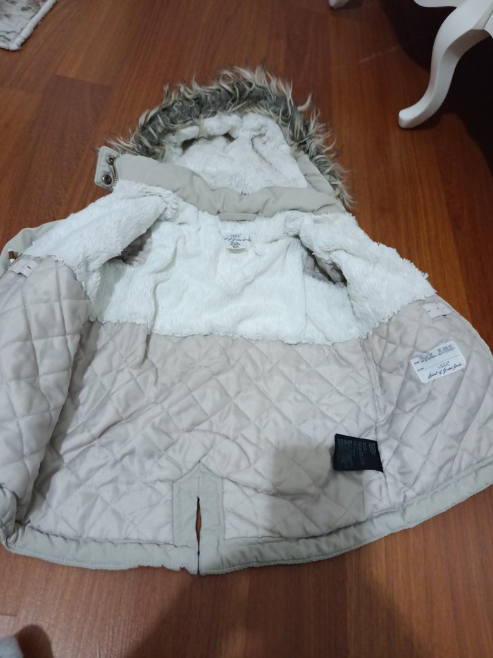 2 3 yaş Bej kız Çocuk Kürklü Kapüşonlu Mont - Görsel 2