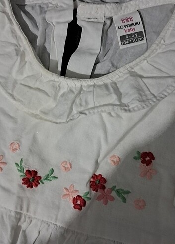 LC Waikiki Beyaz işlemeli elbise