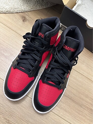 Nike spor ayakkabısı