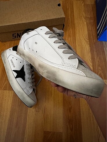 38 Beden beyaz Renk Golden Goose 38 numara