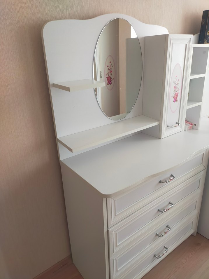Beyaz Çocuk Şifonyer ve Oval Ayna - Görsel 2