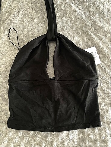 BERSHKA CROP