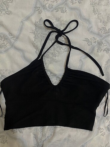 Bershka Boğaz Askılı Crop