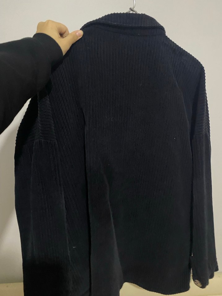 Düğmeli Siyah Ceket - Görsel 2