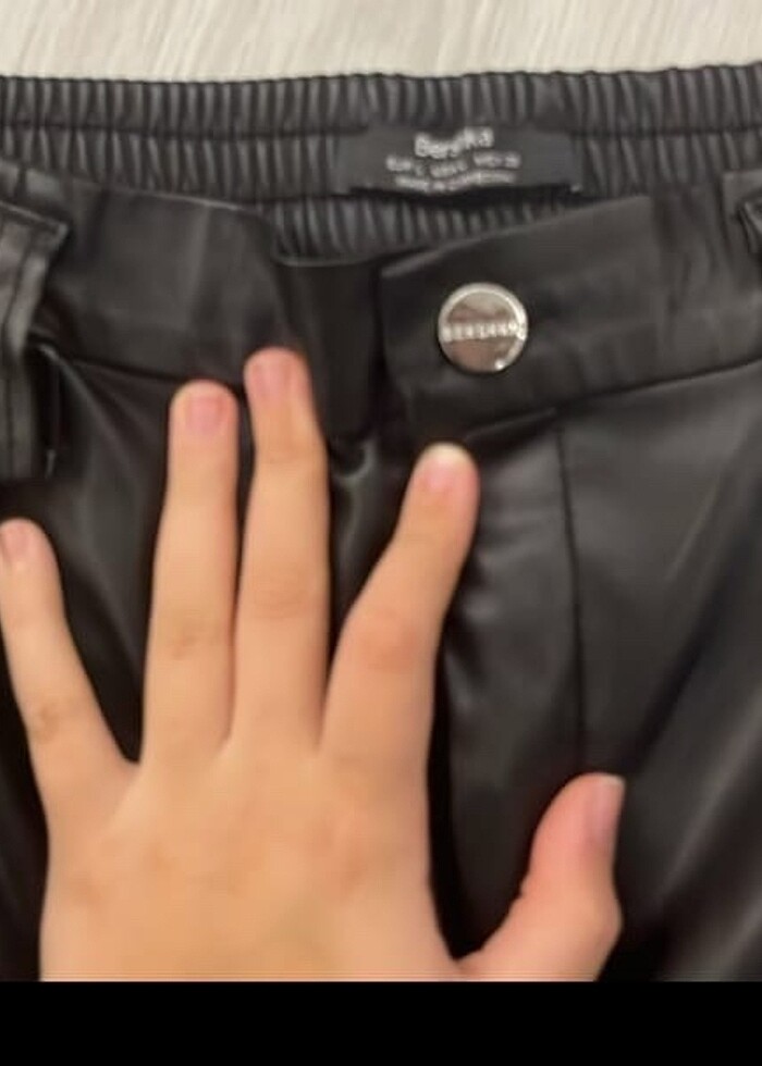 Bershka L beden deri pantolon be etek - Görsel 2