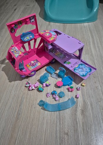 HATCHİMALS DÖNÜŞEBİLEN RAİNBOW KARAVANI - Görsel 2