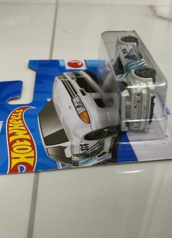  Beden HOT WHEELS NISSAN SKYLINE GT-R (32)