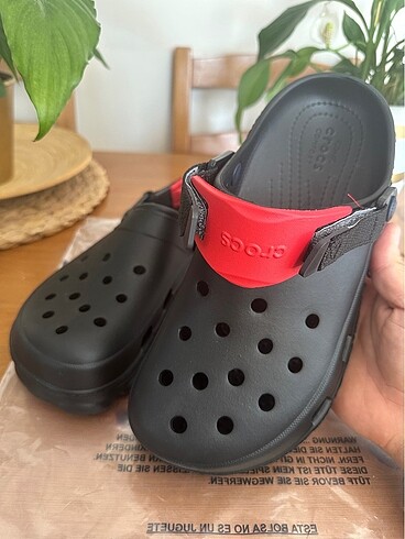 Crocs