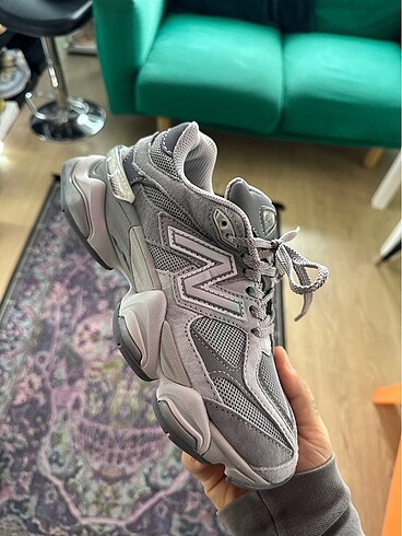 New Balance New b.9060