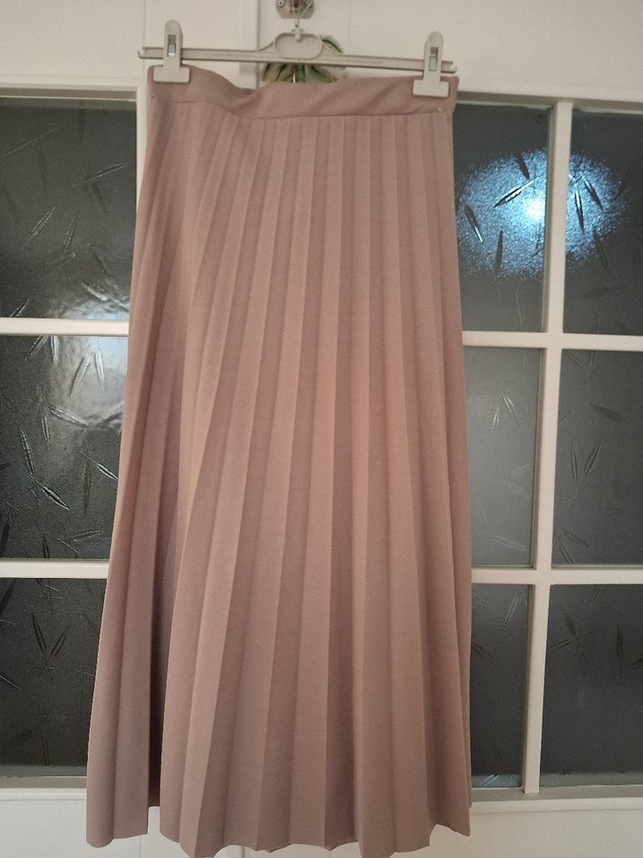 Bej Pileli Uzun Kadın Etek - Görsel 2