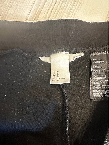 40 Beden siyah Renk H&M simli pantolon