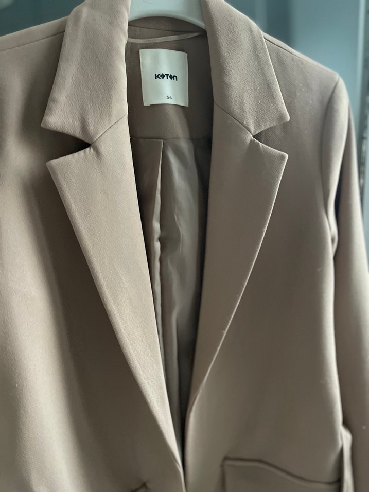 Bej Kemerli Kadın  Blazer Ceket - Görsel 2