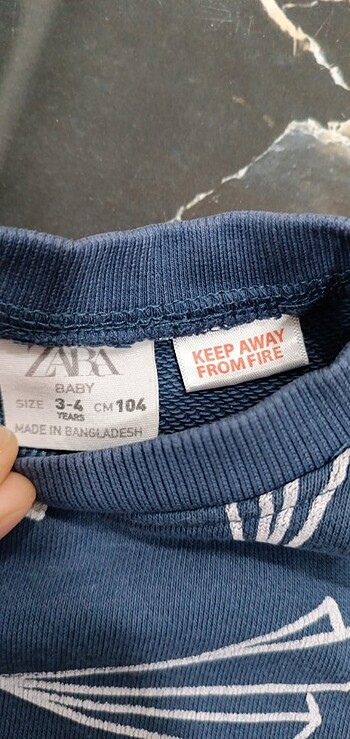 4 Yaş Beden Zara sweatshirt 