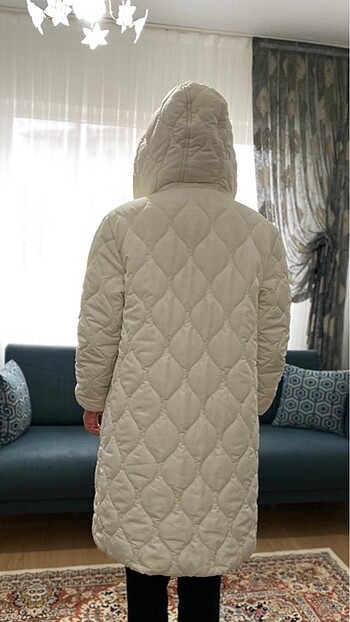 LC Waikiki Kapüşonlu Kapitone Desen Uzun Kadın Şişme Mont LCW CASUAL