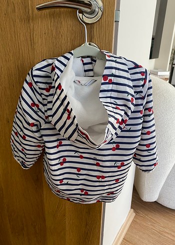 Primark Kız Çocuk Çizgili ve Kiraz Desenli Yağmurluk
