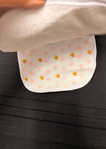 Beyaz Pastel Desenli Bebek Önlüğü - Görsel 6