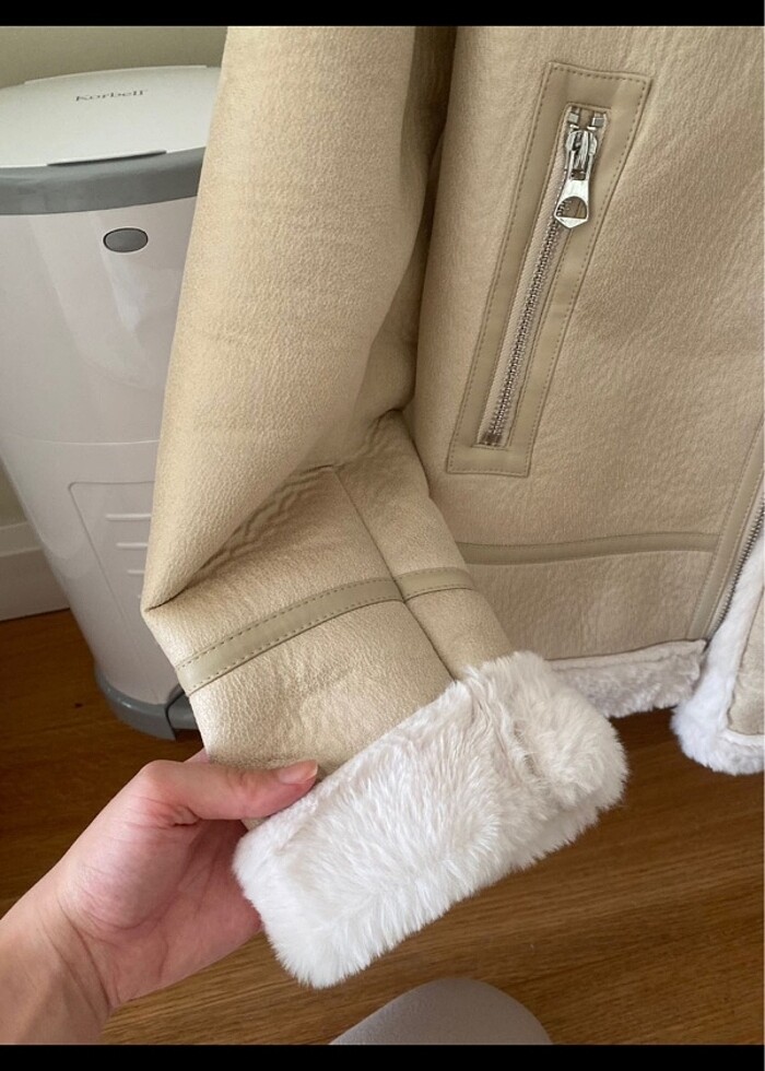 Stradivarius içi kürklü ceket - Görsel 4