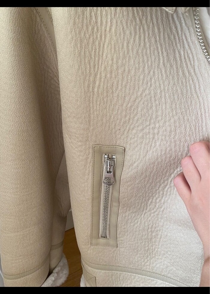 Stradivarius içi kürklü ceket - Görsel 3