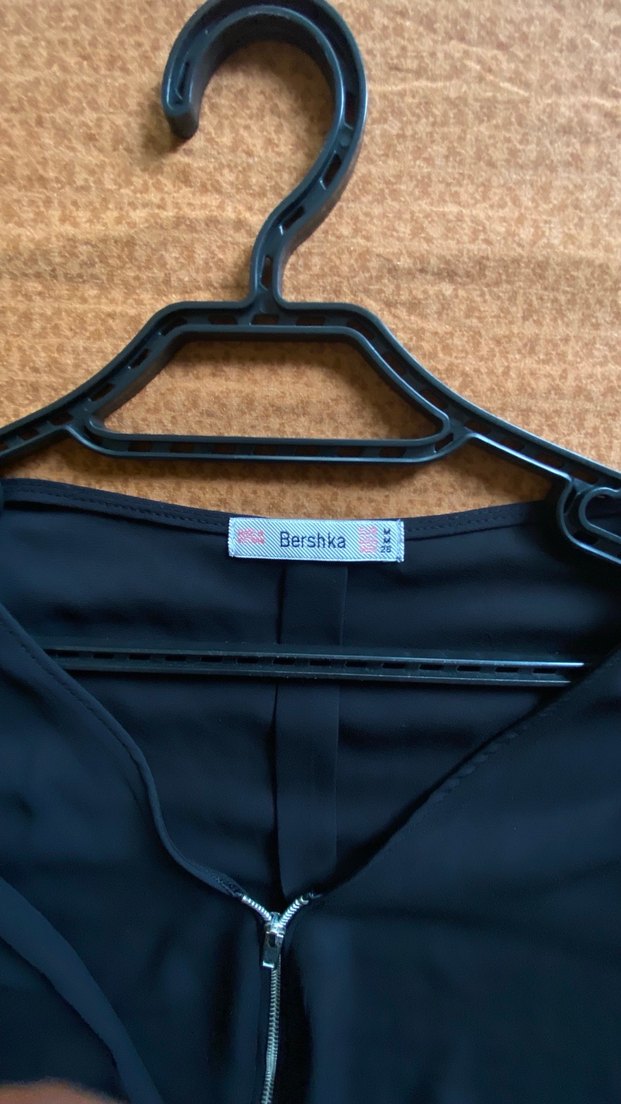 Bershka Siyah Kadın Uzun Kollu Midi Bluz - Görsel 4